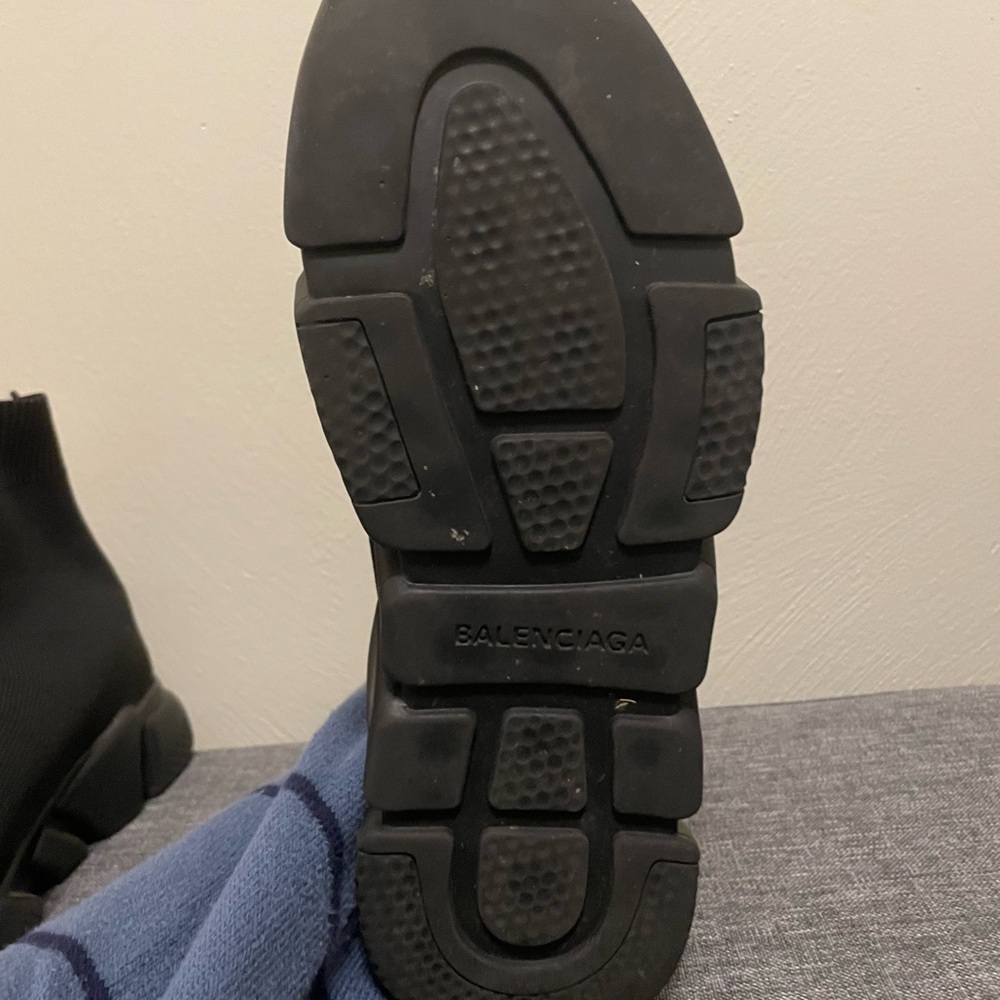 Balenciaga Men's Black Sock Sneakers - Picture 5 of 5